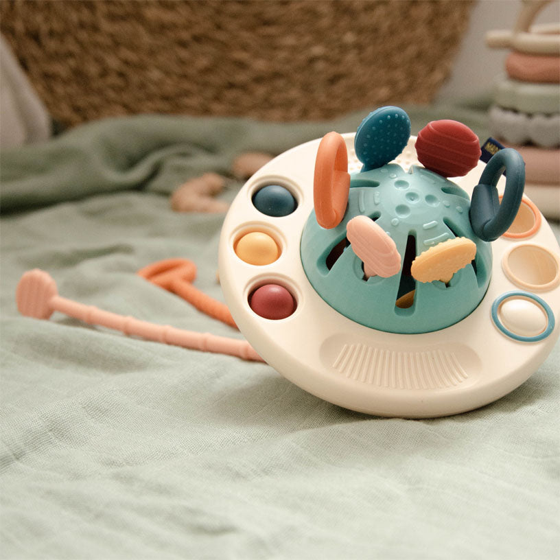 UFO silicone pulling toy